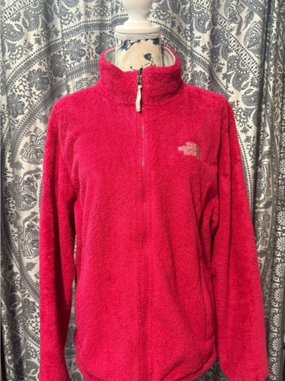 The North Face Women's Ossito plush zip up Jacket - Pink (large)